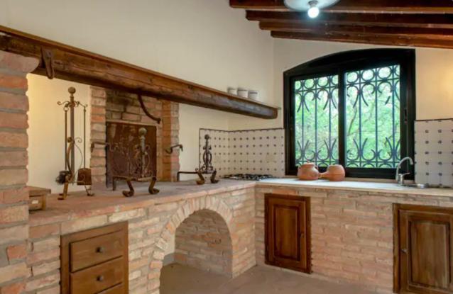 Fattoria Uccelliera Villa Lorenzana ภายนอก รูปภาพ